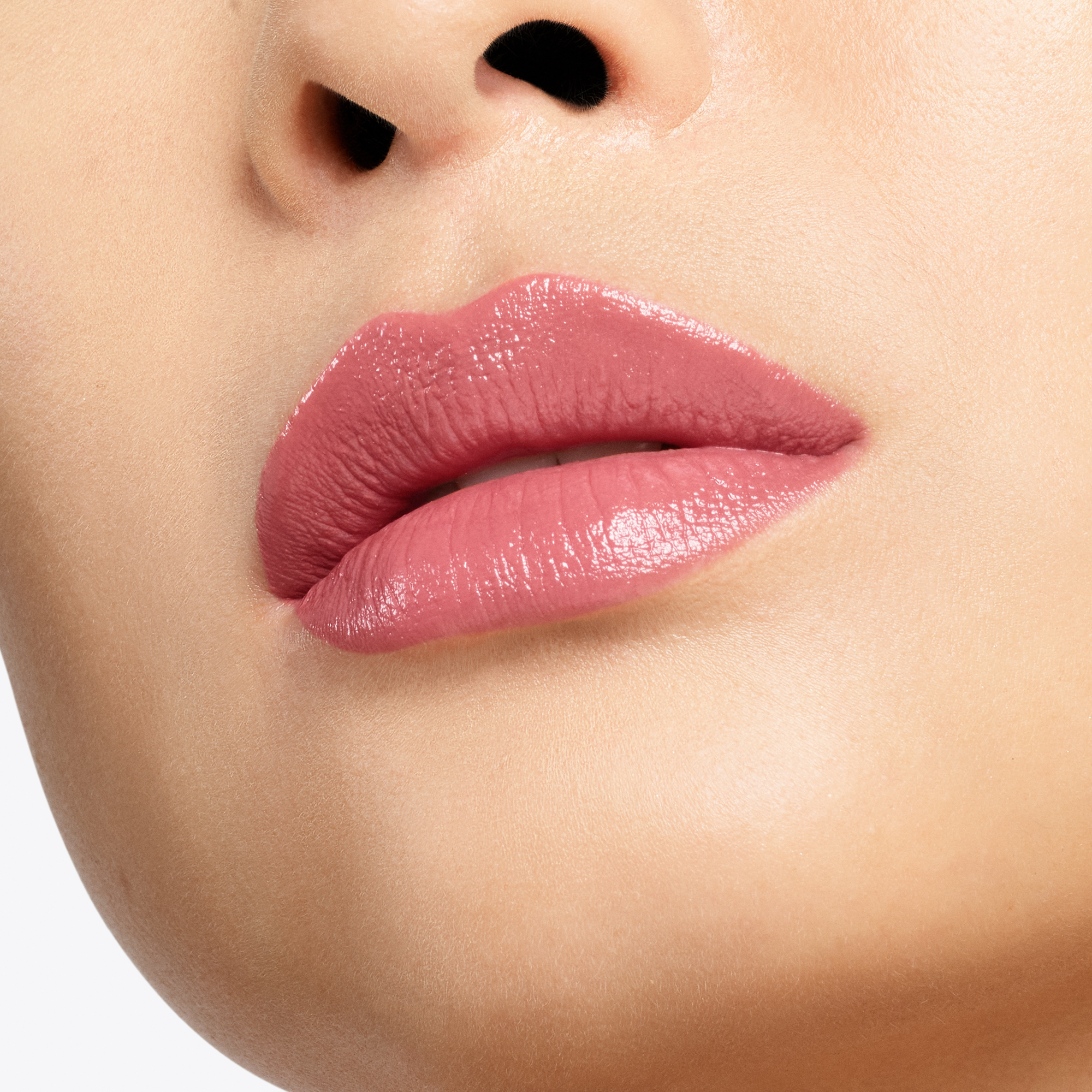SLIM LIP COLOR SHINE (BARRA PARA LABIOS CON BRILLO)